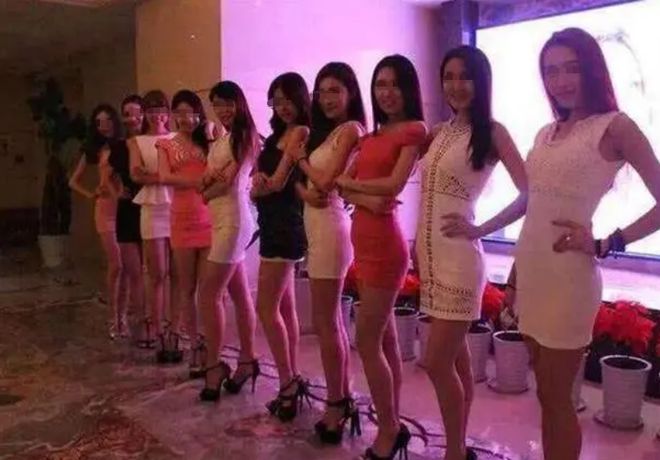 看你喜欢的特殊服务有多令人作呕新葡京博彩“私密影院”全过程(图3)