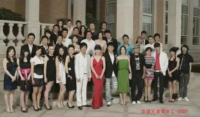 故事：从风光无限到一地鸡毛澳门新葡京华谊家族的豪门(图7)