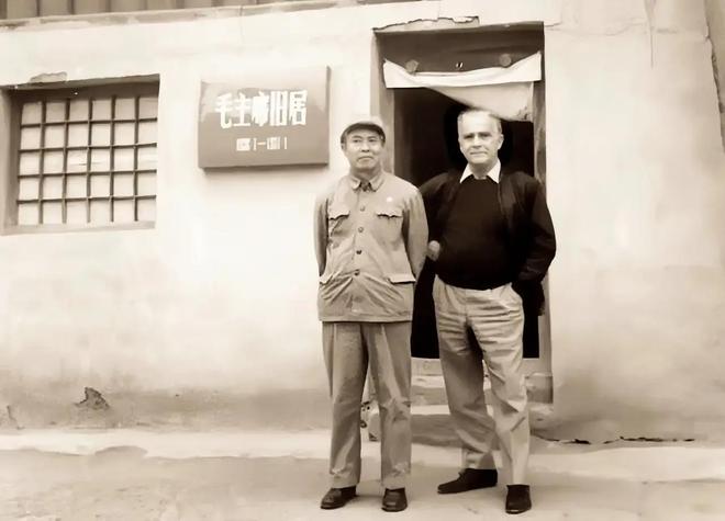 的儿子孙子曾孙穿越百年坐在他座位新葡京这是毛主席最早3张学生照他(图4)