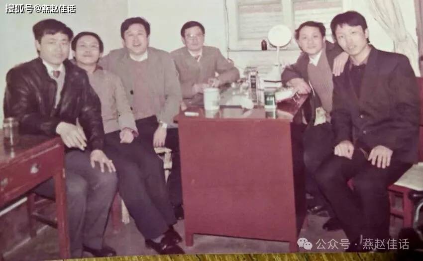 几十年躬心写作的文化学者朱世良澳门新葡京app峰峰故事——(图7)